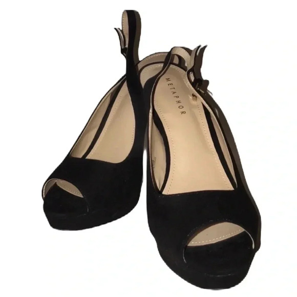 Metaphor heels size 10 - Picture 1 of 4
